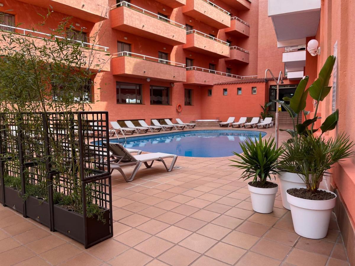 Tossa Beach Center 滨海托萨 外观 照片